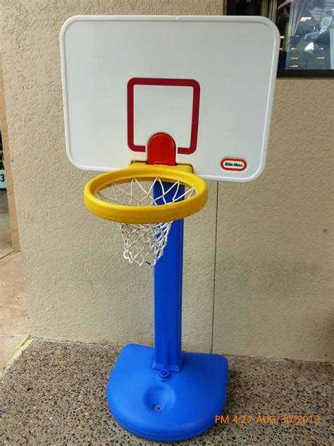 Diy Basketball Hoop Toddler : DIY Basketball Hoop Trash Can in 2020 (With images ... / Center ...