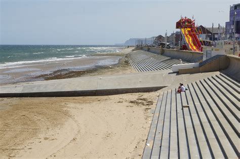 Redcar Beach © Stephen McKay cc-by-sa/2.0 :: Geograph Britain and Ireland