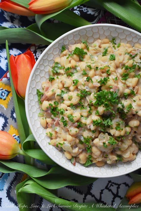 Creamy Southern Navy Beans with Bacon | Recipe | Southern side dishes ...