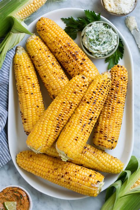 Grilled Corn on the Cob {+ 3 Flavored Butters} Grilled Fruit, Grilled Corn, Grilled Vegetables ...