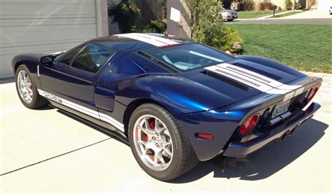 Ford GT’s Midnight Blue Color Must be Clean to be Seen – Karl on Cars