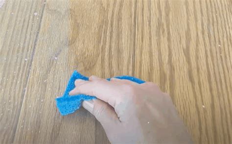 How To Take Paint Off Vinyl Flooring | Viewfloor.co