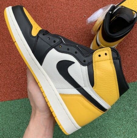 Air Jordan 1 Yellow Toe - Top Smart Design