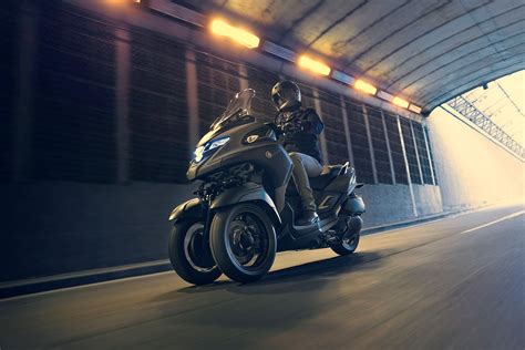 The ideal gateway to biking? Spec and pricing released for Yamaha Tricity 300 | MCN