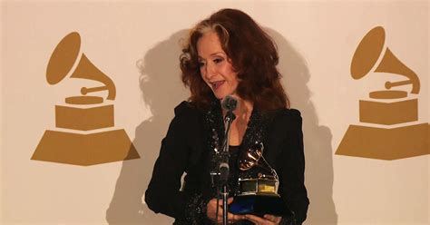 Bonnie Raitt on 10th Grammy win - CBS News