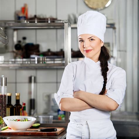 The History of Chef Uniforms - Dust-Tex Restaurant Uniforms