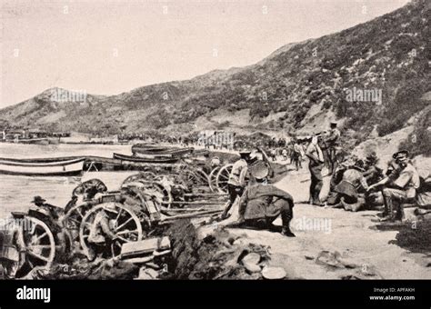 Australian troops on Anzac Cove, Gallipoli Peninsula, Turkey 1915 during WWI Stock Photo - Alamy