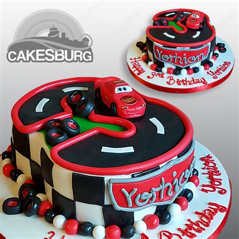 Cars 2 Lightning Mcqueen Cake