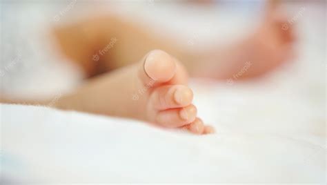 Premium Photo | Baby feet. newborn