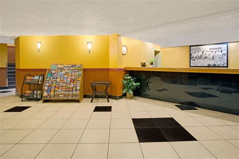 Super 8 by Wyndham Denver Stapleton | Denver, CO Hotels