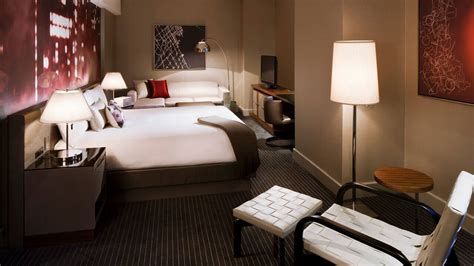 Large Suites with Midtown Manhattan Views | Grand Hyatt New York