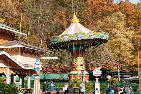 Dollywood Theme Parks 1 or 2-Day Entry Ticket | GetYourGuide