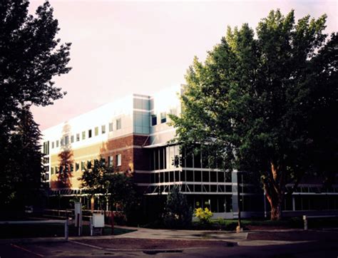 Medicine Hat College Campus | Editing Luke