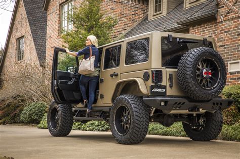 Learn about TrailChaser® Jeep Wrangler & Gladiator Bumpers from ARIES