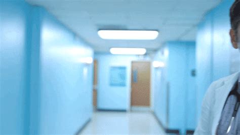 Escape hospital gif - lopiscan