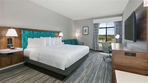 Hampton Inn Santa Cruz from $115. Santa Cruz Hotel Deals & Reviews - KAYAK