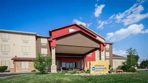 BEST WESTERN CANNON A.F.B. - Updated 2024 Prices & Hotel Reviews ...