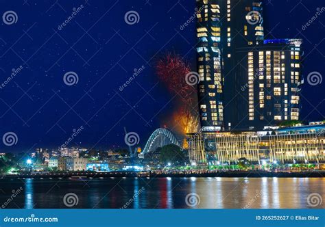 Sydney Harbour Bridge New Years Eve Fireworks 2023, Colourful NYE Fire ...