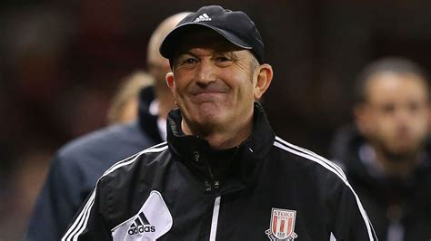 Stoke City manager Tony Pulis criticises Arsenal players after 1-0 ...