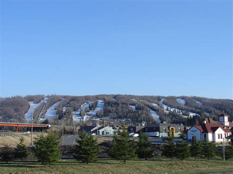 Saint-Sauveur, Quebec - Wikipedia | Ski canada, Quebec, Wonderful places