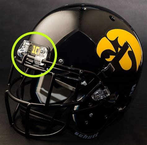 IOWA HAWKEYES Football Helmet FRONT TEAM NAMEPLATE Decal/Sticker "BIG ...