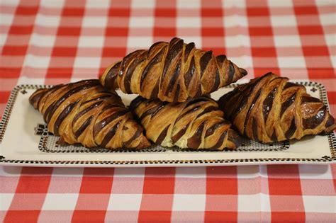 Nutella Croissant - Chez Pierre et Genevieve