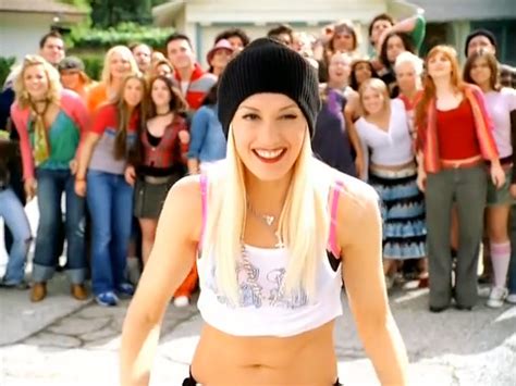 Gwen Stefani's "Hollaback Girl" #TBT 10 Year Anniversary : People.com