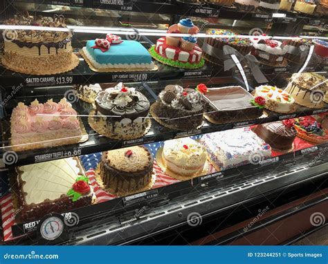 Cakes on the Shelves of Supermarket. Editorial Photo - Image of choices ...