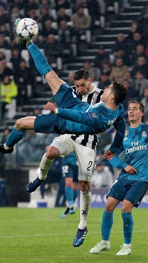 Ronaldo's breathtaking bicycle kick against Juventus, which was ...