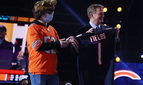 Chicago Bears announce Justin Fields’ jersey number