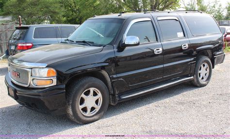 2003 GMC Yukon Denali XL SUV in Elwood, KS | Item H2708 sold | Purple Wave