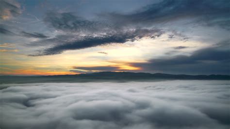 8K Sunrise Over The Clouds Time-Lapse 12264608 Stock Video at Vecteezy