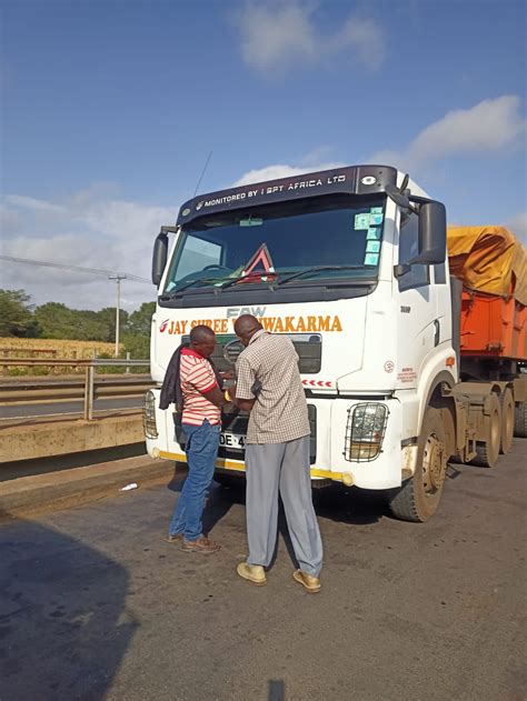 NTSA KENYA on Twitter: "🛑🚧🛑 By applying reflective tape to the rears and sides of your vehicles ...