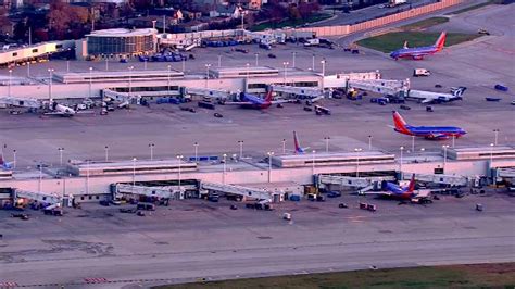 Midway Airport Yellow Economy Parking Lot to close for renovation - ABC7 Chicago