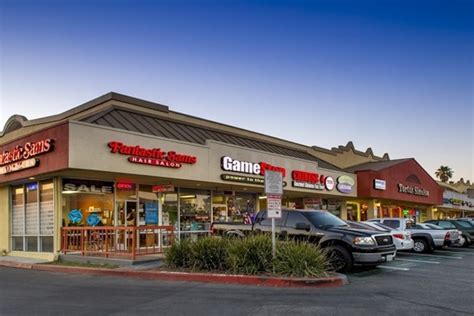 BALDWIN PARK, CA Baldwin Park Towne Center 860 – 3,100 sq ft ...