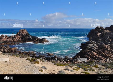 Coastal view and rock formations near Sugarloaf Rock, Cape Naturaliste ...