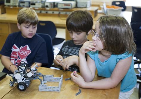 Top 3 Robotics Online Summer Camps for Kids