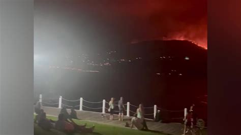 Thousands Escape ‘Out Of Control’ Fire In Kelowna B.C. - Videos from The Weather Channel