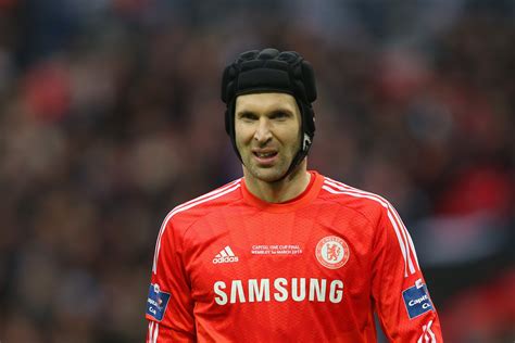 'Arsenal's Petr Cech is a helmet-wearing snake' - Goalkeeper's ...