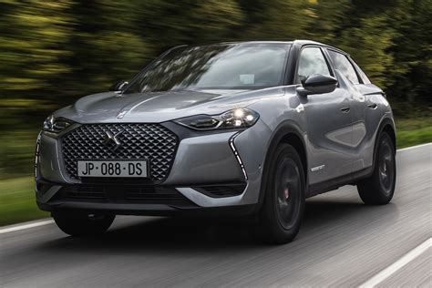 New DS 3 Crossback E-Tense 2019 review | Auto Express