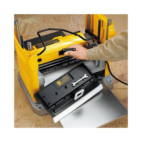 DeWalt DW733, DW734, and DW735 Planers: Differences and Upgrades - Machine Atlas