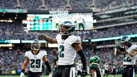 Eagles' Darius Slay is a Pro Bowl cornerback, talker and WR in waiting