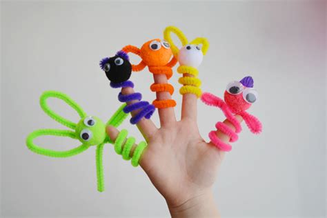 Pipe Cleaner Finger Puppets