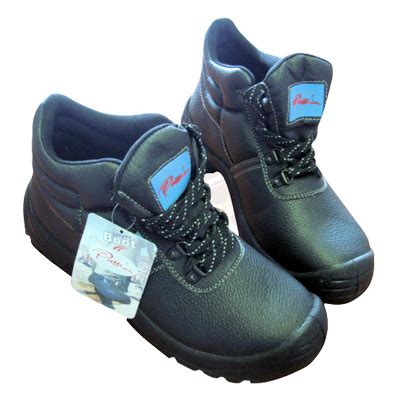 Passion Safety Chukka Boots with Steel Toe Cap | Taurus Workwear