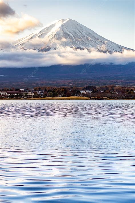 Premium Photo | Close up mount fuji from lake kawaguchi side, mt fuji ...