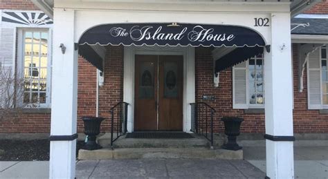 The Island House Hotel, Port Clinton (OH) | 2022 Updated Prices, Deals