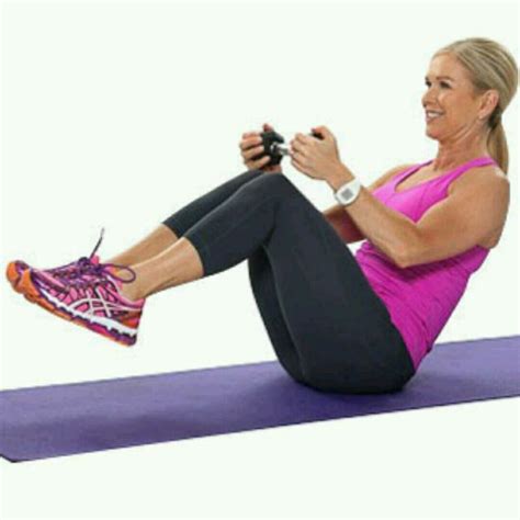 Dumbbell Russian Twist - Exercise How-to - Workout Trainer by Skimble