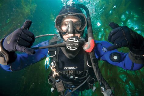 Scuba Equipment List: From Beginner to Advanced | Deep Blue Dive Center