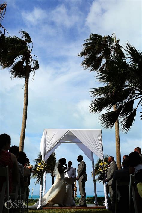 Bride reading vows, garden wedding ceremony Riu Palace Peninsula Cancun Puerto Morelos, Puerto ...