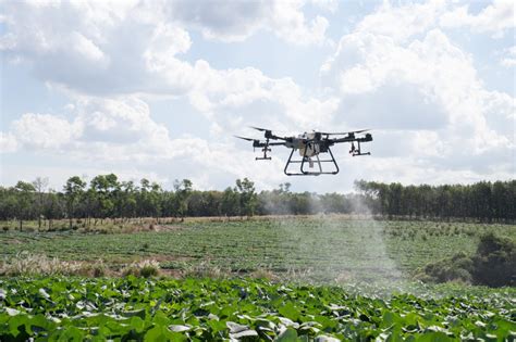 Agricultural Spraying Drones: DJI AGRAS T30 – the Precision ...